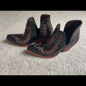 Ariat Dixon ankle boots